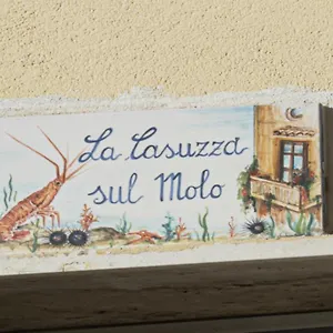  Casa vacanze La Casuzza Sul Molo Italia