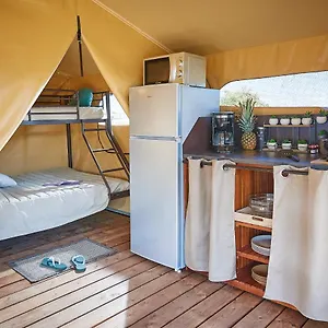 Camping Des Papillons ***