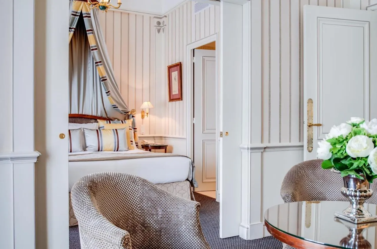 ***** Hotel Hôtel Napoleon Parigi Francia