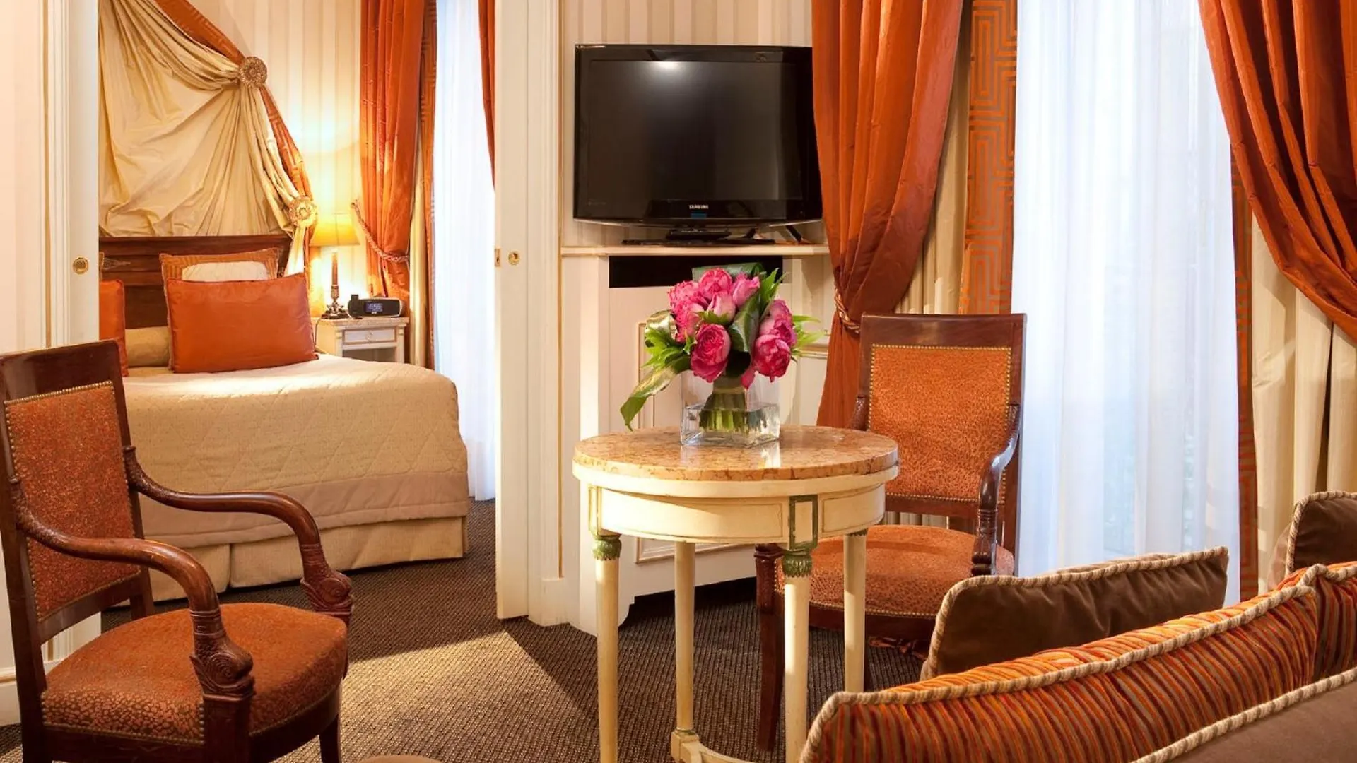 Hotel Hôtel Napoleon Parigi