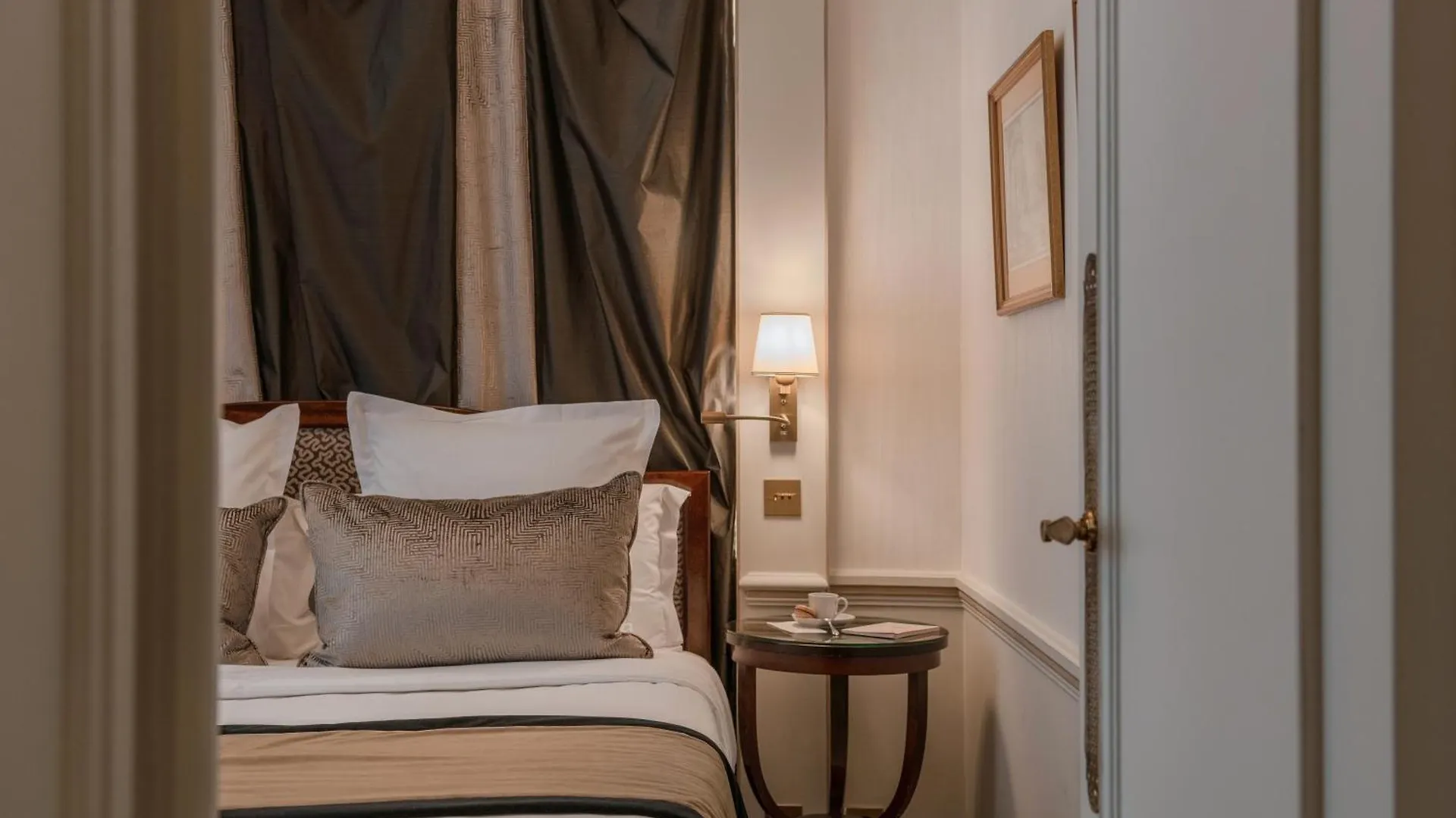 Hôtel Napoleon Parigi 5*,  Francia
